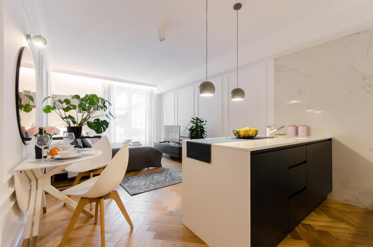 Old Town Premium Queen'S Apartments Cracovia Esterno foto