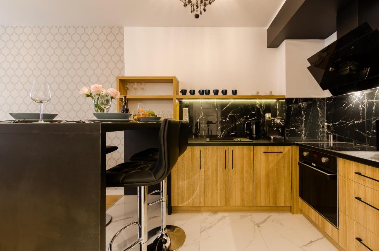 Old Town Premium Queen'S Apartments Cracovia Esterno foto